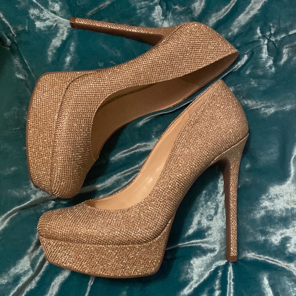 Jessica Simpson gold heels
